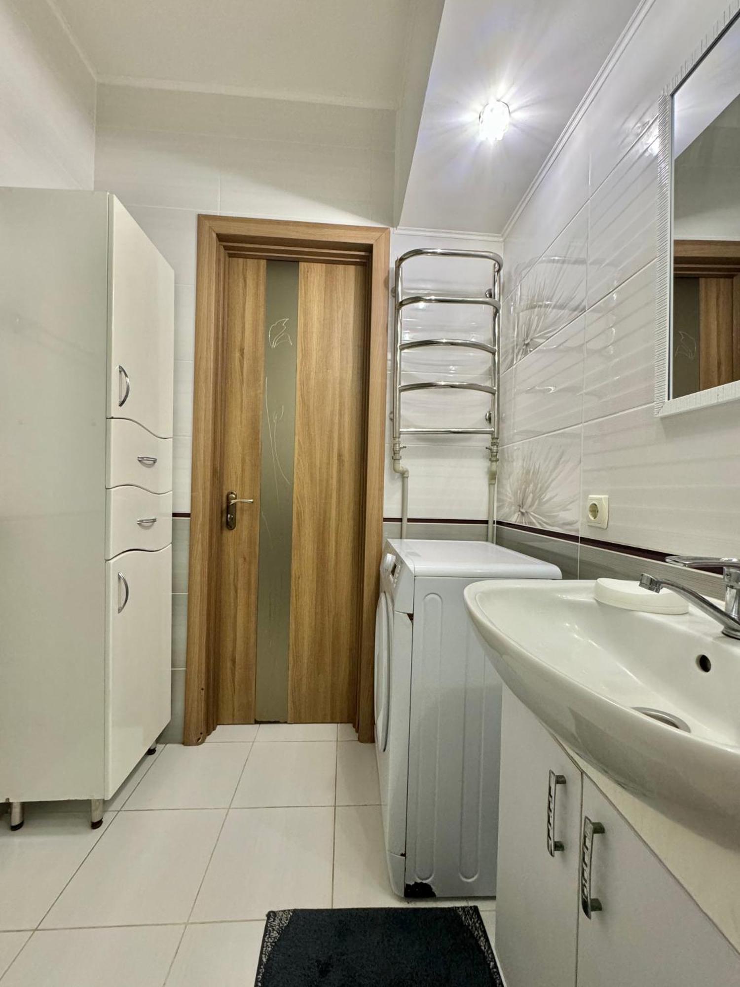 Apartpoltava 100 Квадратних Метрів Затишку В Серці Полтави, Корпусний Парк, Банківський Чек Экстерьер фото
